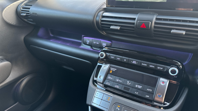 Hyundai INSTER 85kW 02 49kWh 5dr Auto Electric Hatchback